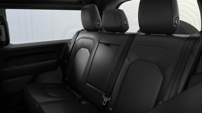 Land Rover Defender 3.0 D250 X-Dynamic HSE 90 3dr Auto [6 Seat] Diesel Estate